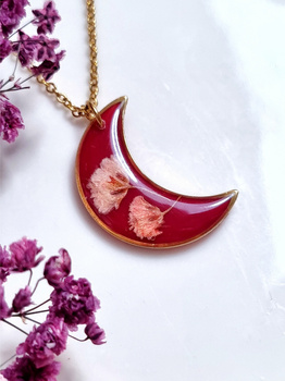 Naszyjnik księżyc DEEP RED z gipsówką