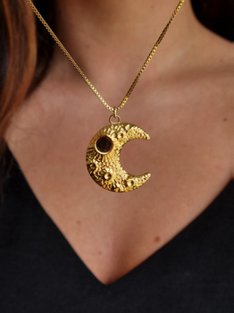 AMULET OCHRONNY MOON