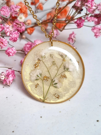 Naszyjnik LIGHT GOLD PEARL z białą gipsówką 